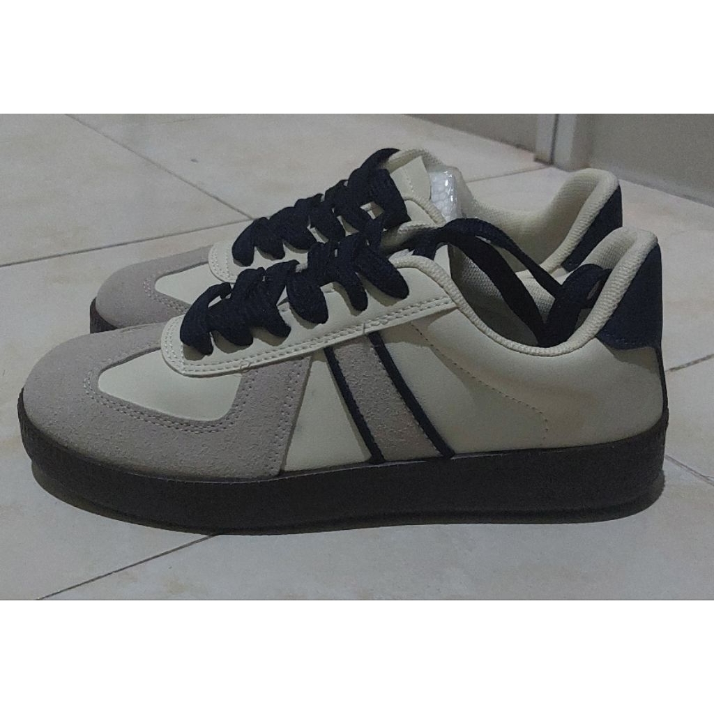 preloved sepatu tzs zenzy biru size 36