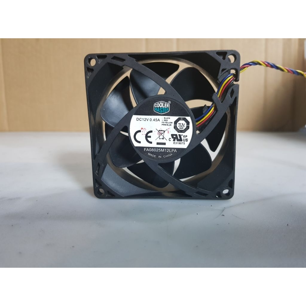 Fan Kipas COOLER MASTER DC 12V_0.45A 8X8CM 4Pin