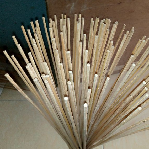 Stik gulali bahan bambu100 pcs panjang 45 cm bulat diameter 4 ml