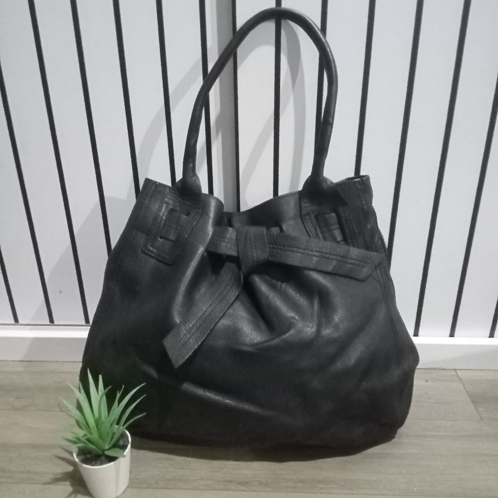 Tas PL tote kulas tebal hitam serut vita