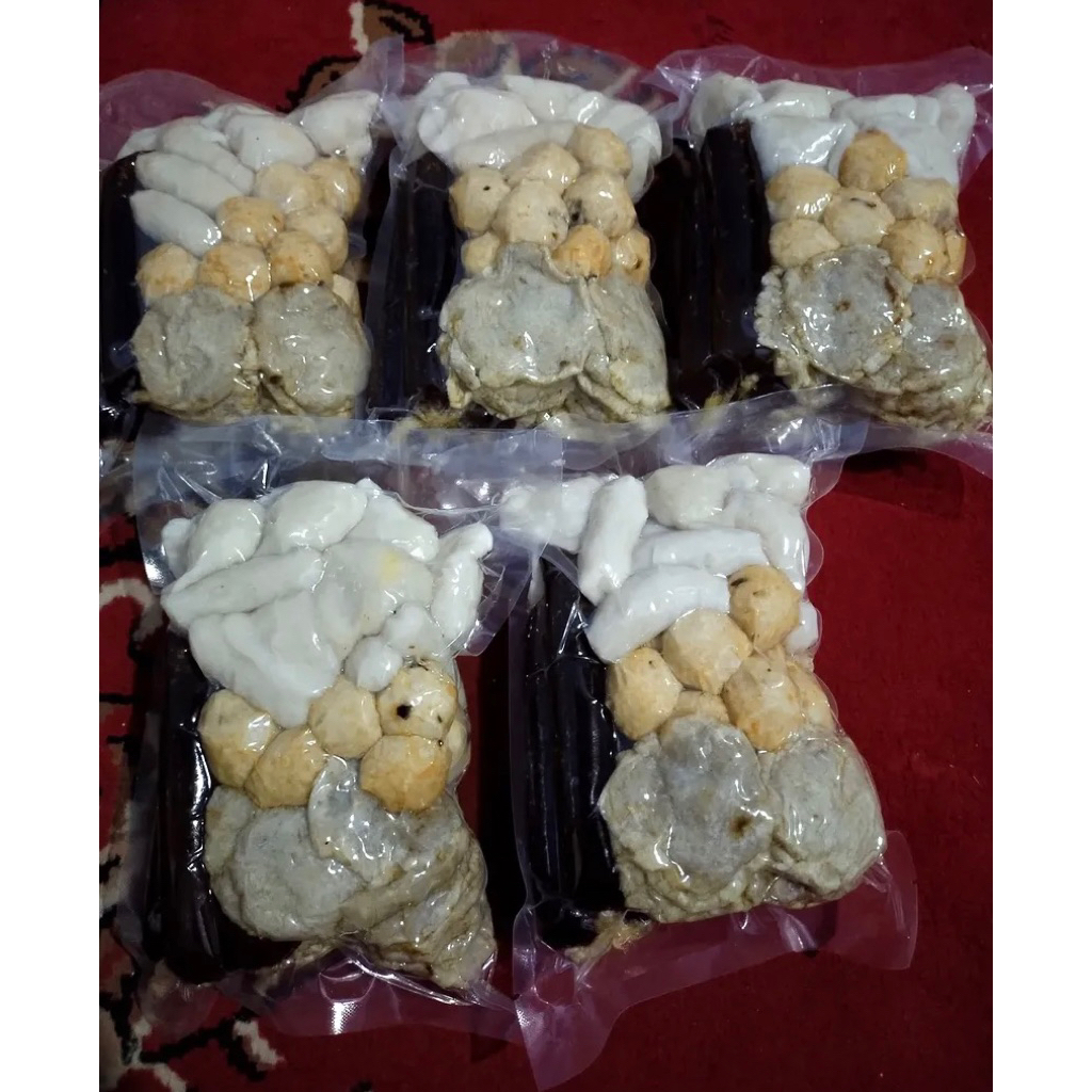 pempek mix isi 50 ikan ekor kuning (adaan, lenjer, kulit, telor)