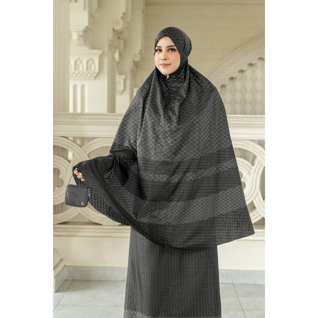TAPIS ABSTRE CAPSULE PRAYER ROBE - BUTTONSCARVES