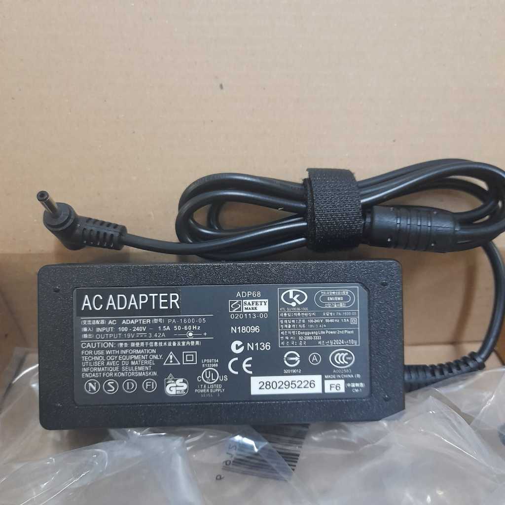 Adaptor Charger tablet Fujitsu Stylistic Q704 Q665 Q702 Q616 Q736 Q7311 Q7310 Q736