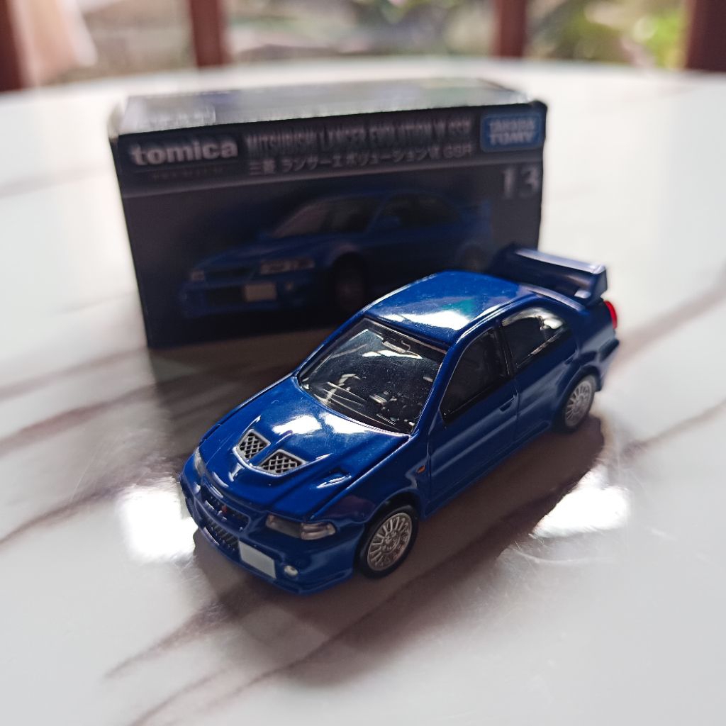 Tomica Premium Mitsubishi Lancer Evolution VI GSR