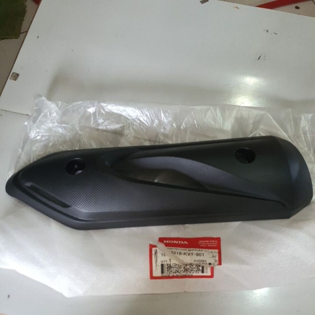 TUTUP KNALPOT BEAT KARBU ORI AHM 18318-KVY-901