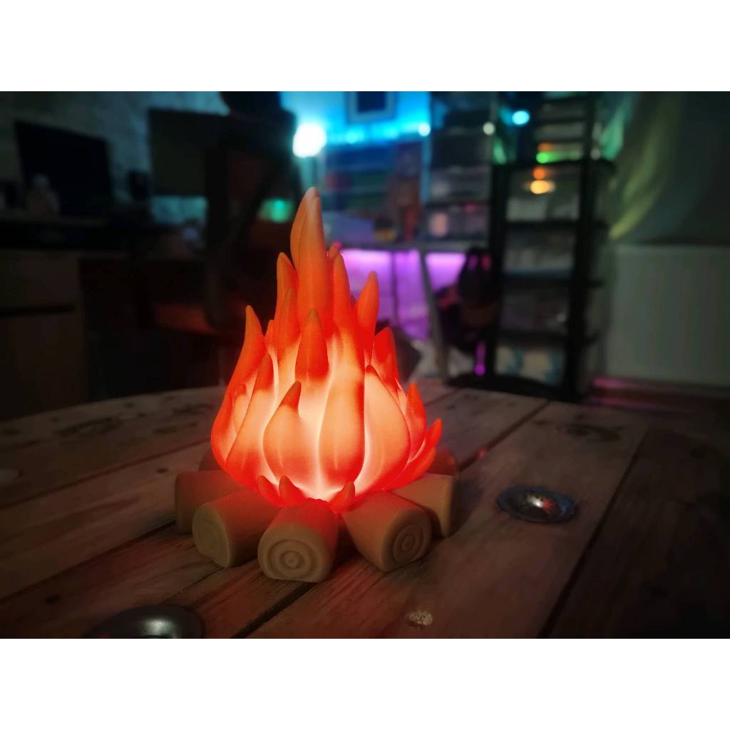 Wood Camp Fire Lamp – Lampu model api unggun Meja / Dekorasi Unik dengan Nuansa Api