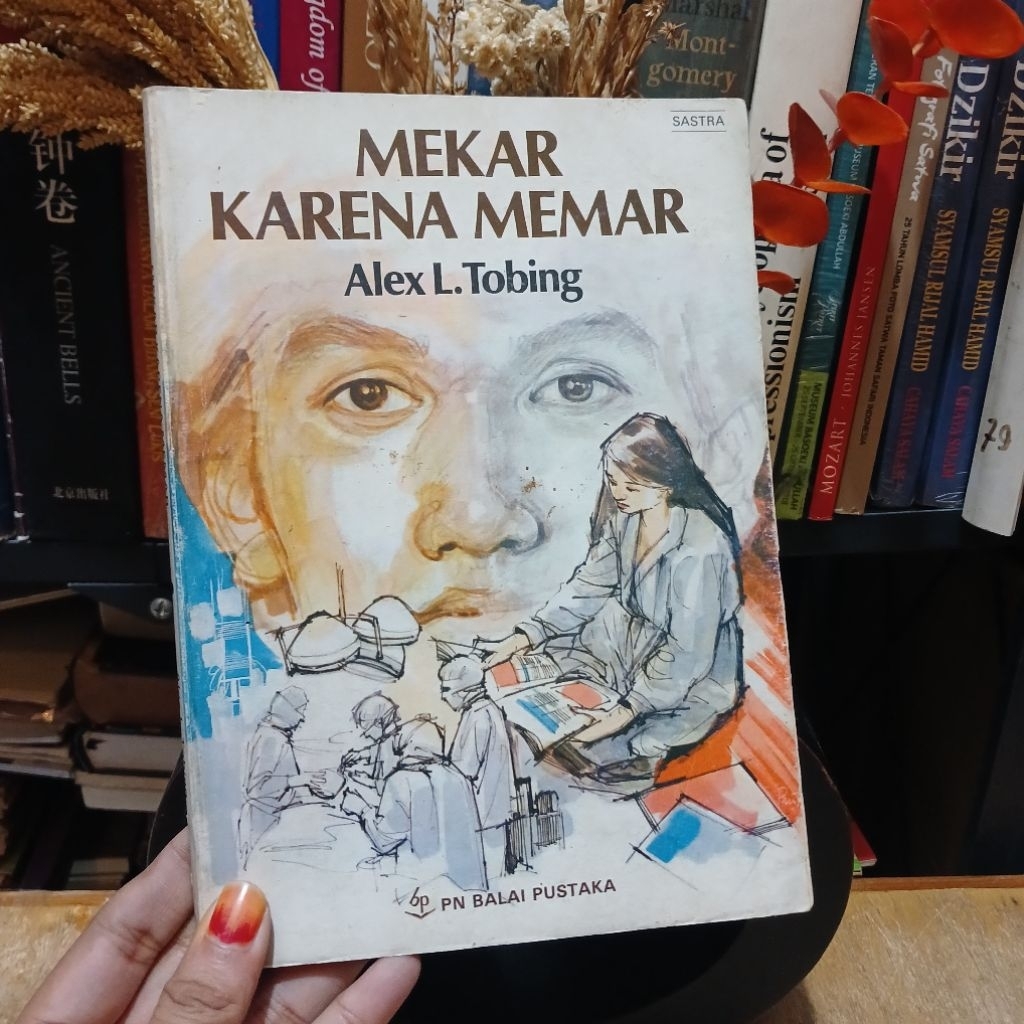 Mekar karena memar - oleh Alex L.Tobing