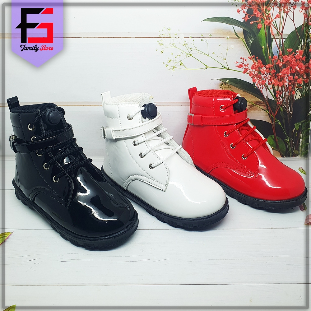 Sepatu Boots Anak Perempuan Lucu Fashion Glossy / Sepatu Boots Pesta Anak Cewek Hitam Putih Merah