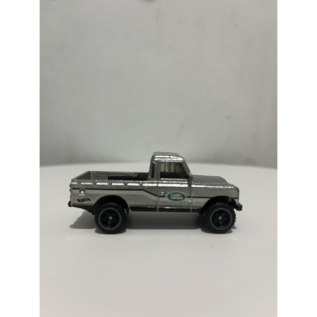 Hotwheels ZAMAC LAND ROVER SERIES lll Pickup Loose