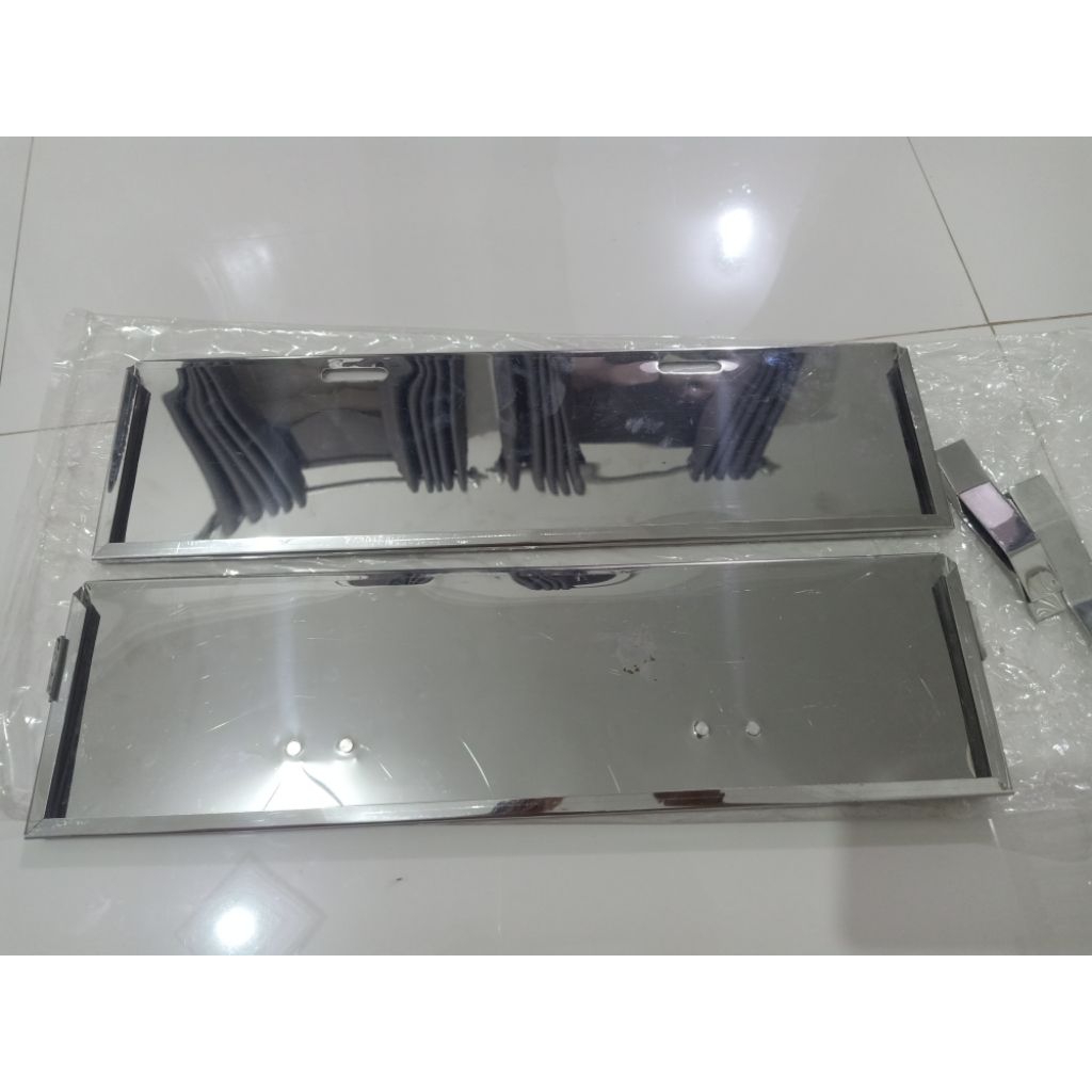 Dudukan Plat Mobil Slide Ala Pejabat