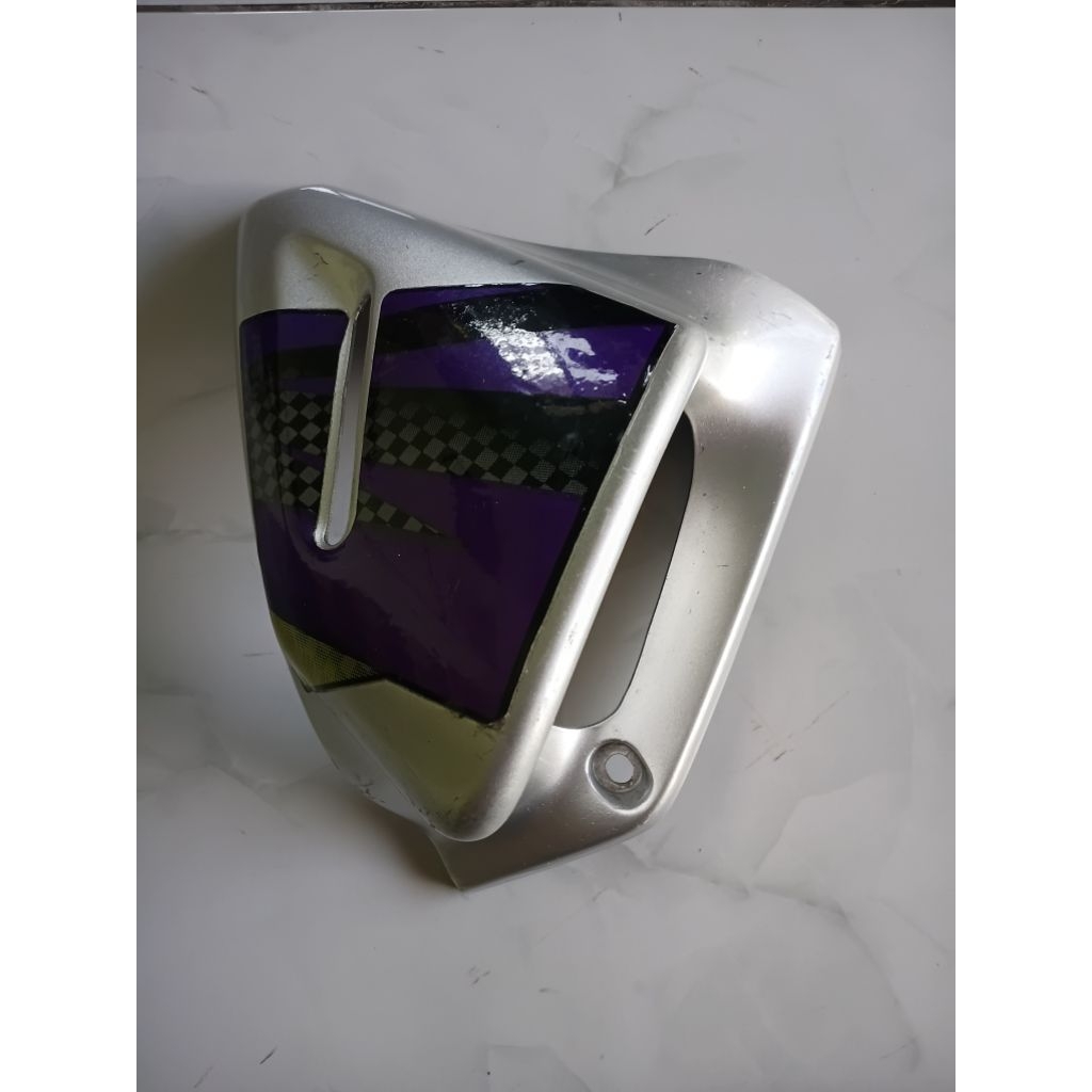 Kupingan tangki tiger lama, tilas original