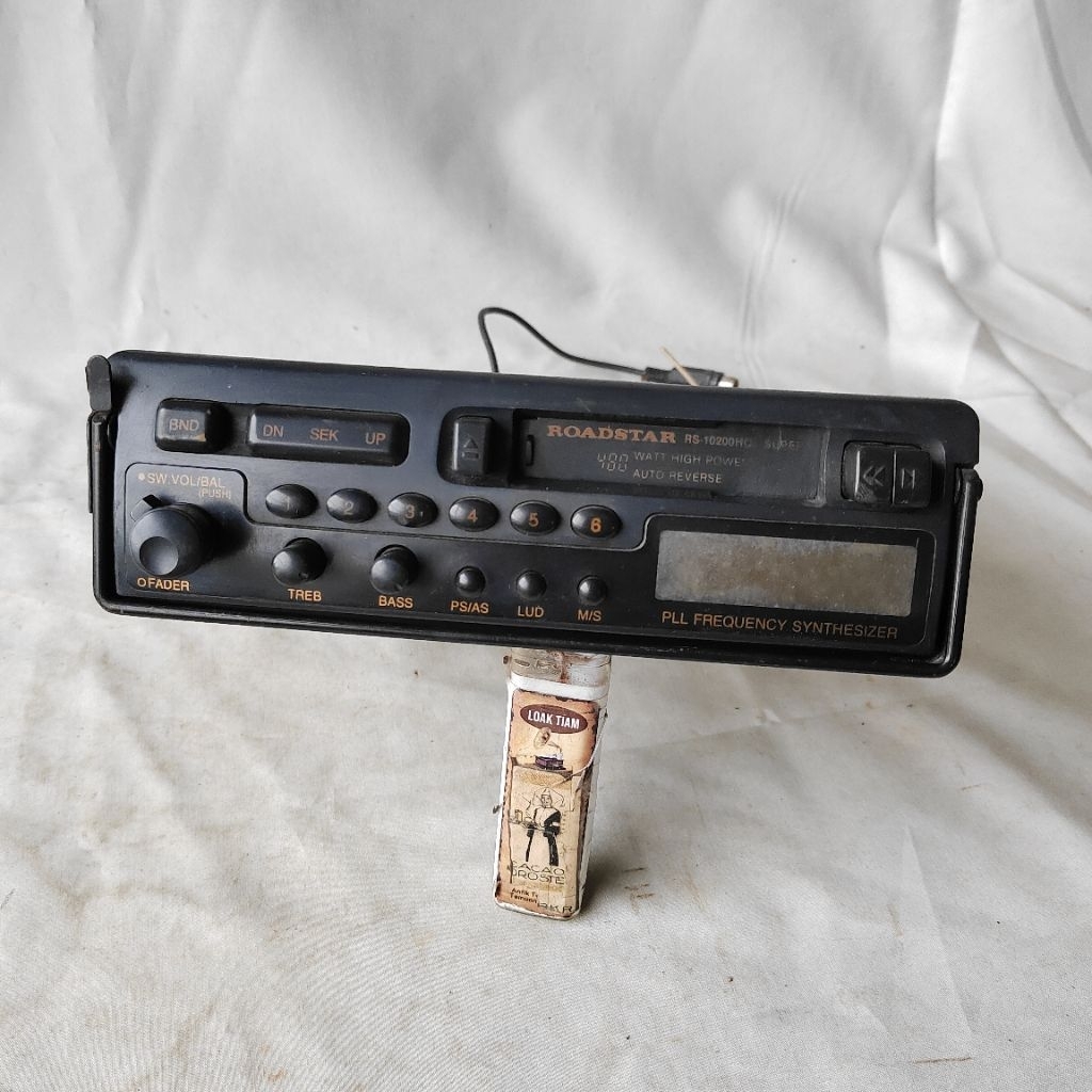 Pajangan Vintage Tape Mobil Roadstar RS-10200HQ