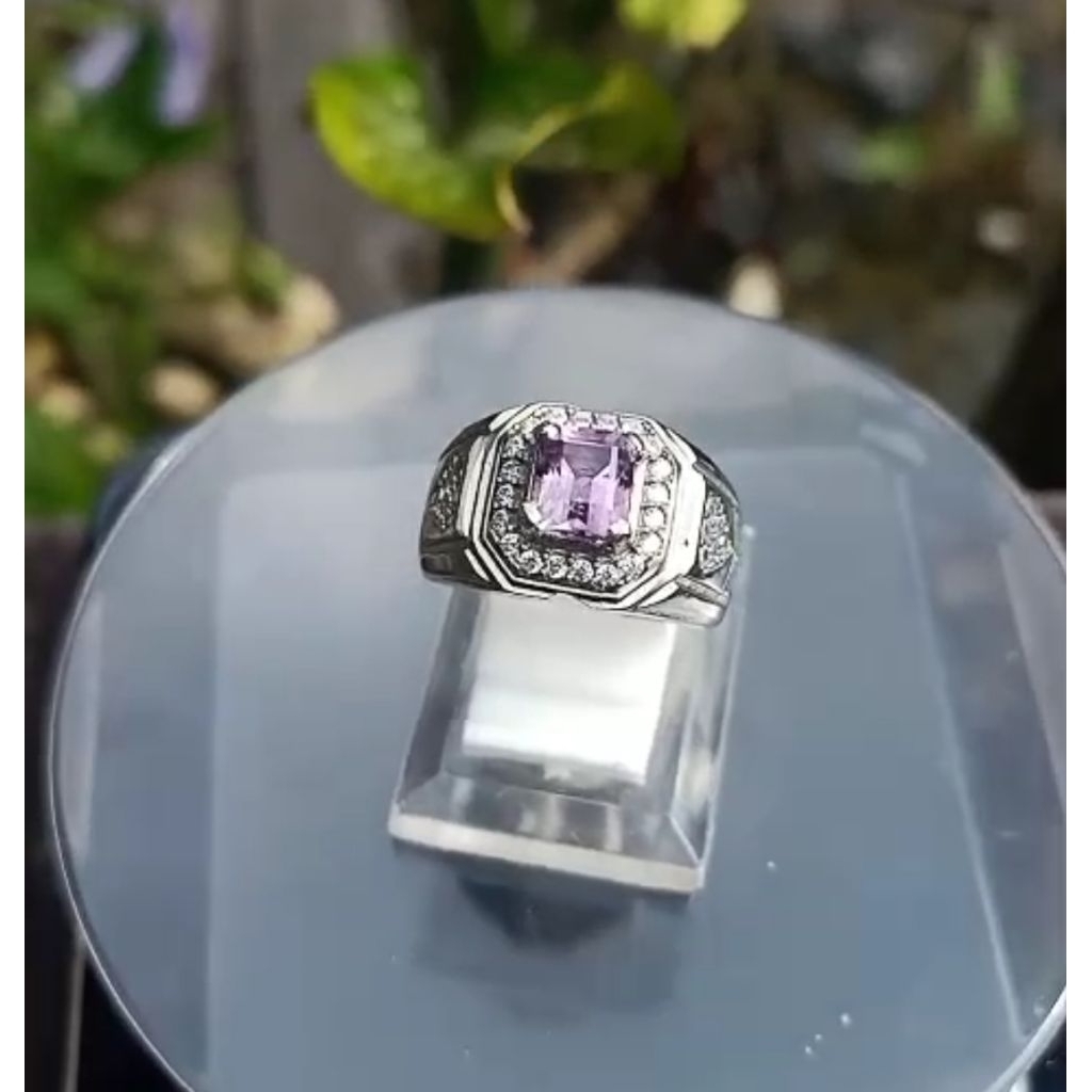 cincin batu kecubung ungu muda Kalimantan
