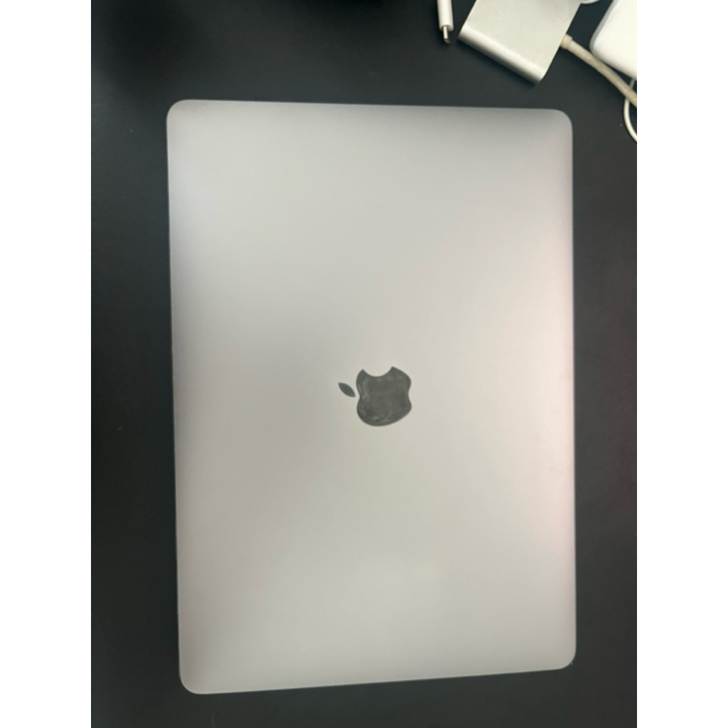 Macbook Pro Second 2020 - 13inch - intel i5