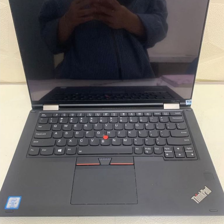 LAPTOP LENOVO THINKPAD YOGA 370 i5 gen 7 RAM 8/256GB NO STYLUS STANDAR BEKAS