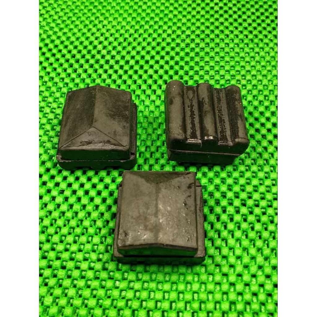 KART GANTUNGAN MESIN VARIO 125/150 KARET BRAKET BANTALAN MESIN VARIO 125/150 VARIO