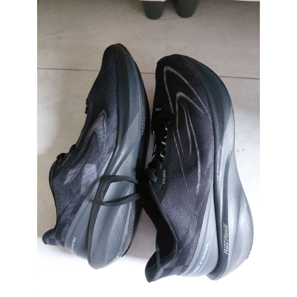 sepatu Running 910nineteen Haze eternal