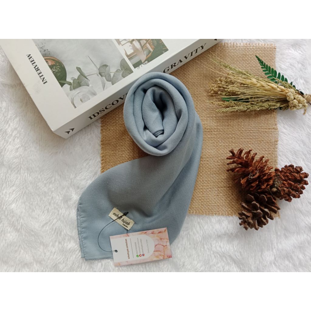 Hijab Voal Premium Segi Empat 115x115 Cm warna sky blue