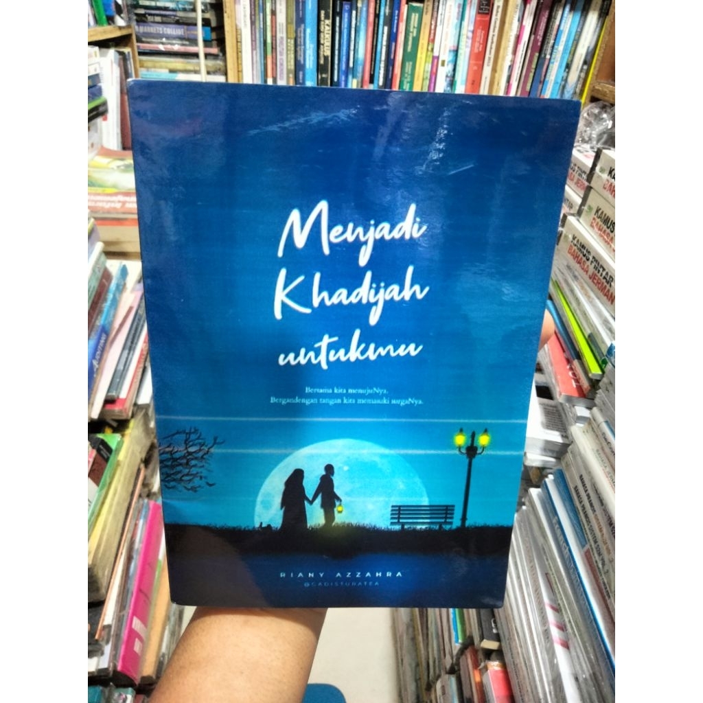buku menjadi Khadijah untuk Riany Azzahra