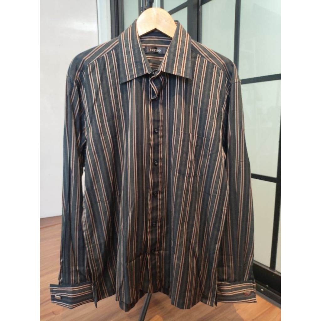 [PRELOVED]Kemeja pria tangan panjang kerja Izzue Slimfit-Size XL