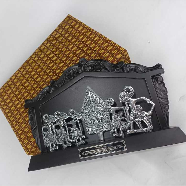 Souvenir Hadiah Plakat Wayang Geber Pandawa Lima Box Batik Eksklusif