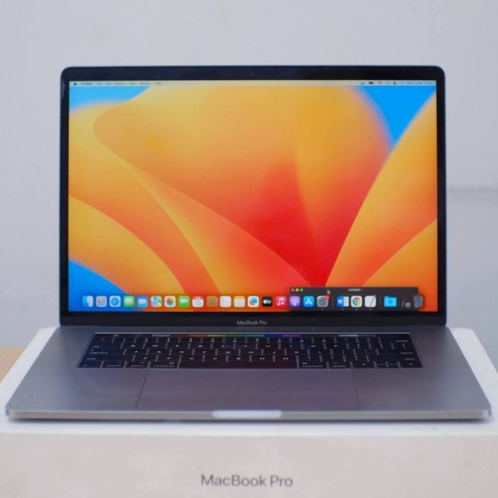 MacBook Pro 15 2017 Touchbar i7 RAM 16GB SSD 256GB