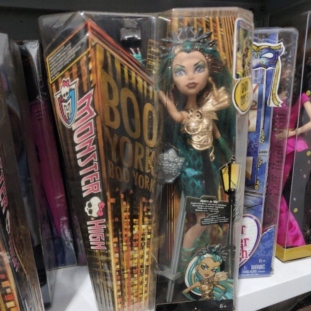 Monster High boo york nefera de nile mattel