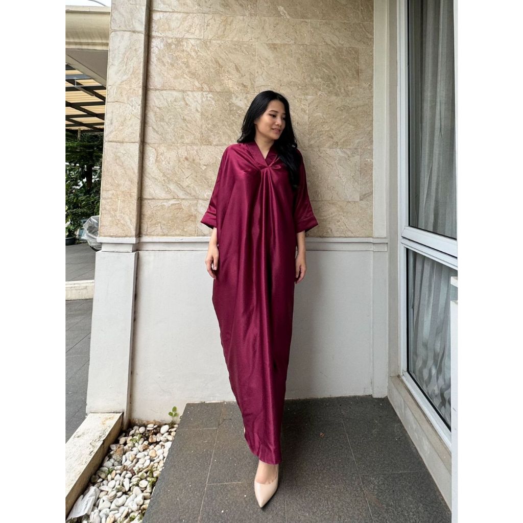 Kaftan satin polos / gamis kaftan kondangan / baju kaftan inner lengan kelelawar / fashion muslim wa