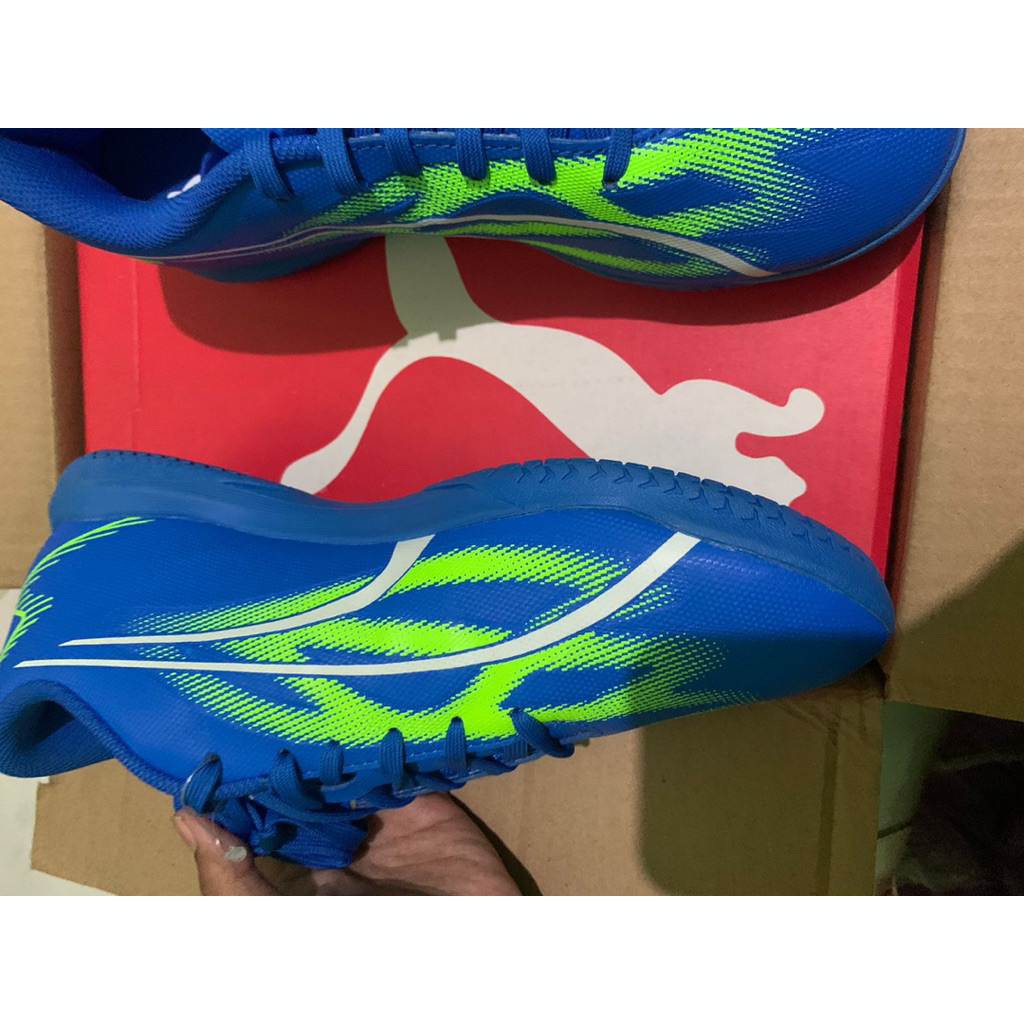 PUMA SEPATU BOLA ULTRA PLAY IT SIZE 42