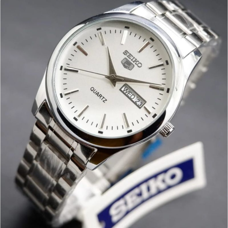 TERLARIS  jam tangan seiko5 otomatis tanpa baterai/automatic tanggal dan hari aktif rantai stainless