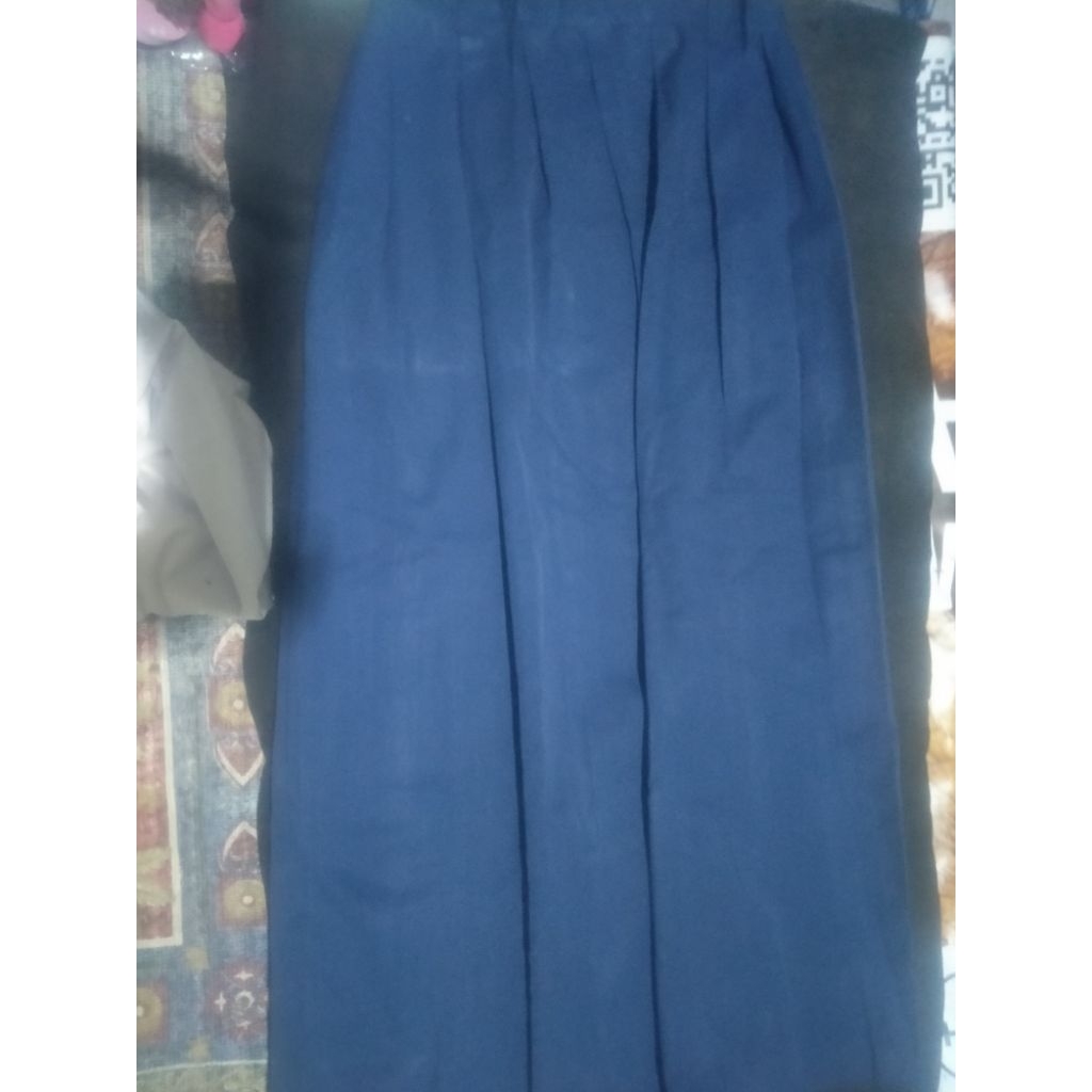 Rok smp bekas warna biru dan coklat