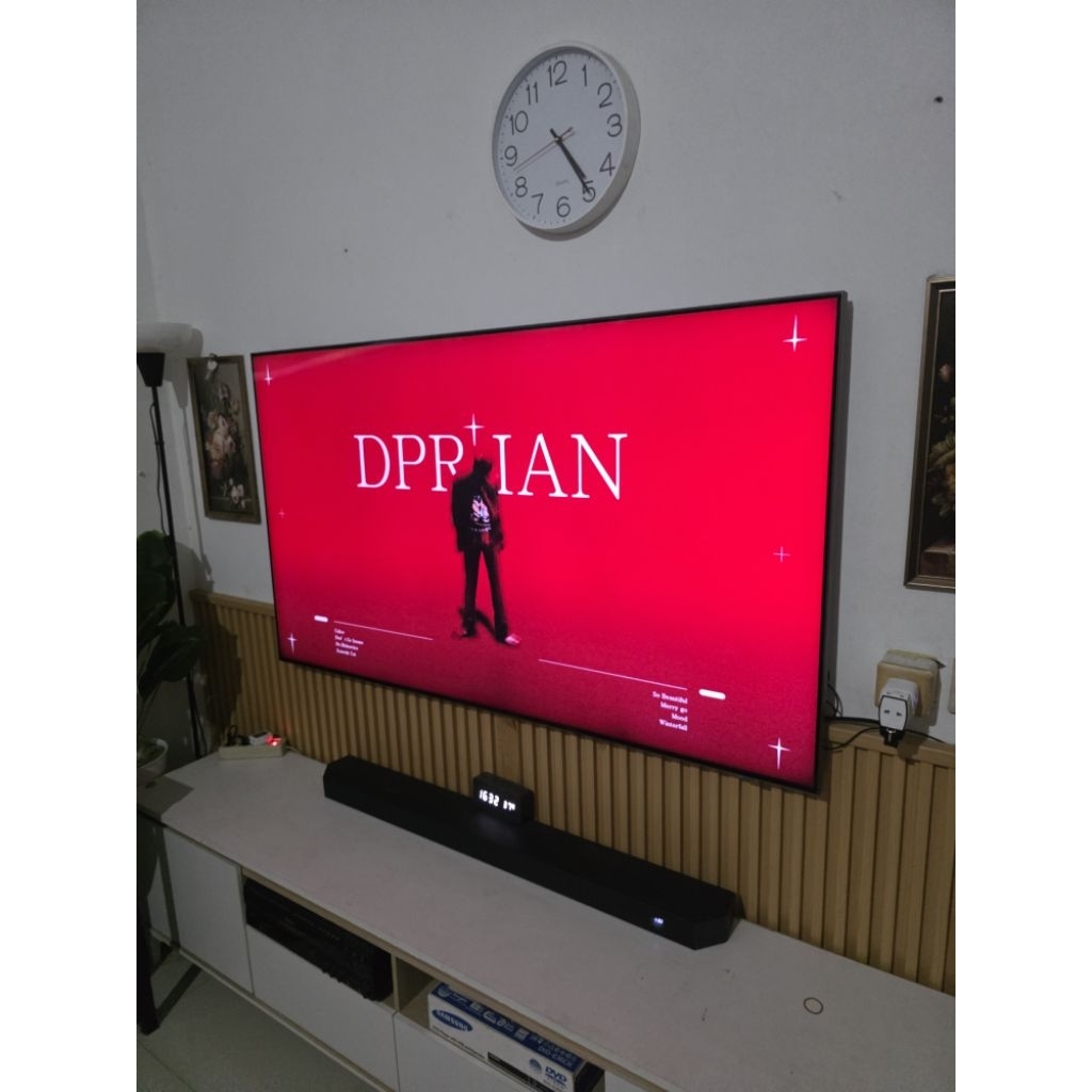 TV 65 inch Resolusi 8K native Smart TV Samsung QLED 8K 65 Inch (Q800T)