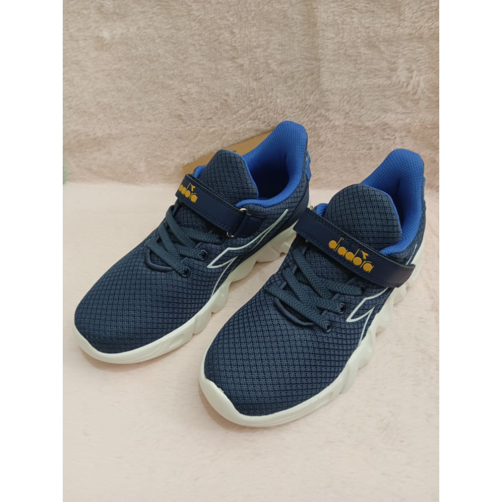 Sepatu Anak Laki-Laki Diadora Nerik Jr (M)