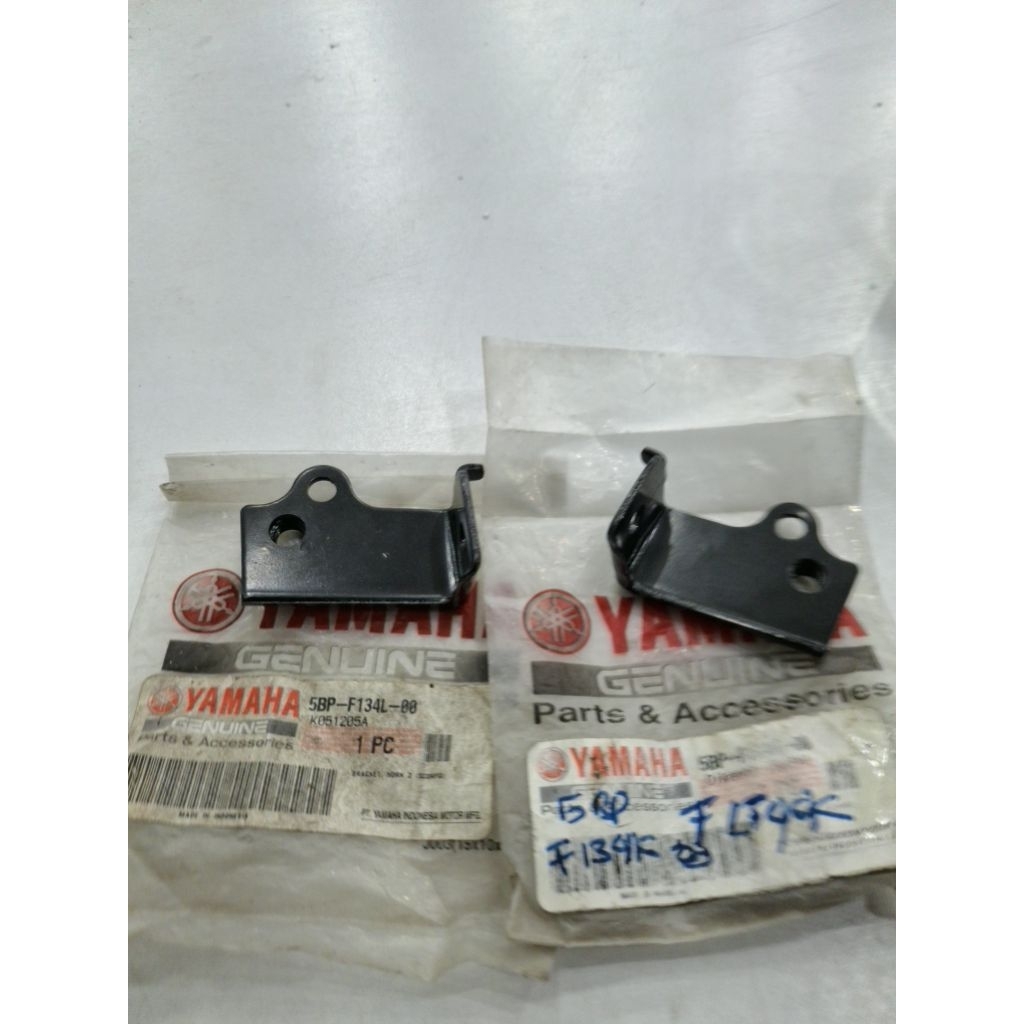 Braket klakson scorpio 2005 original 1 set