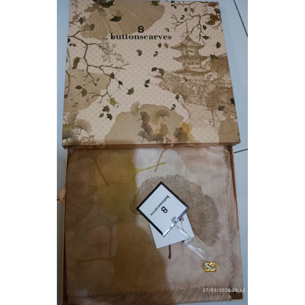 Ginkgo square XL-buttercream buttonscraves original  NEW