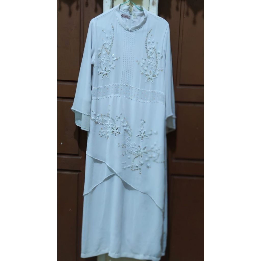 Gamis putih preloved