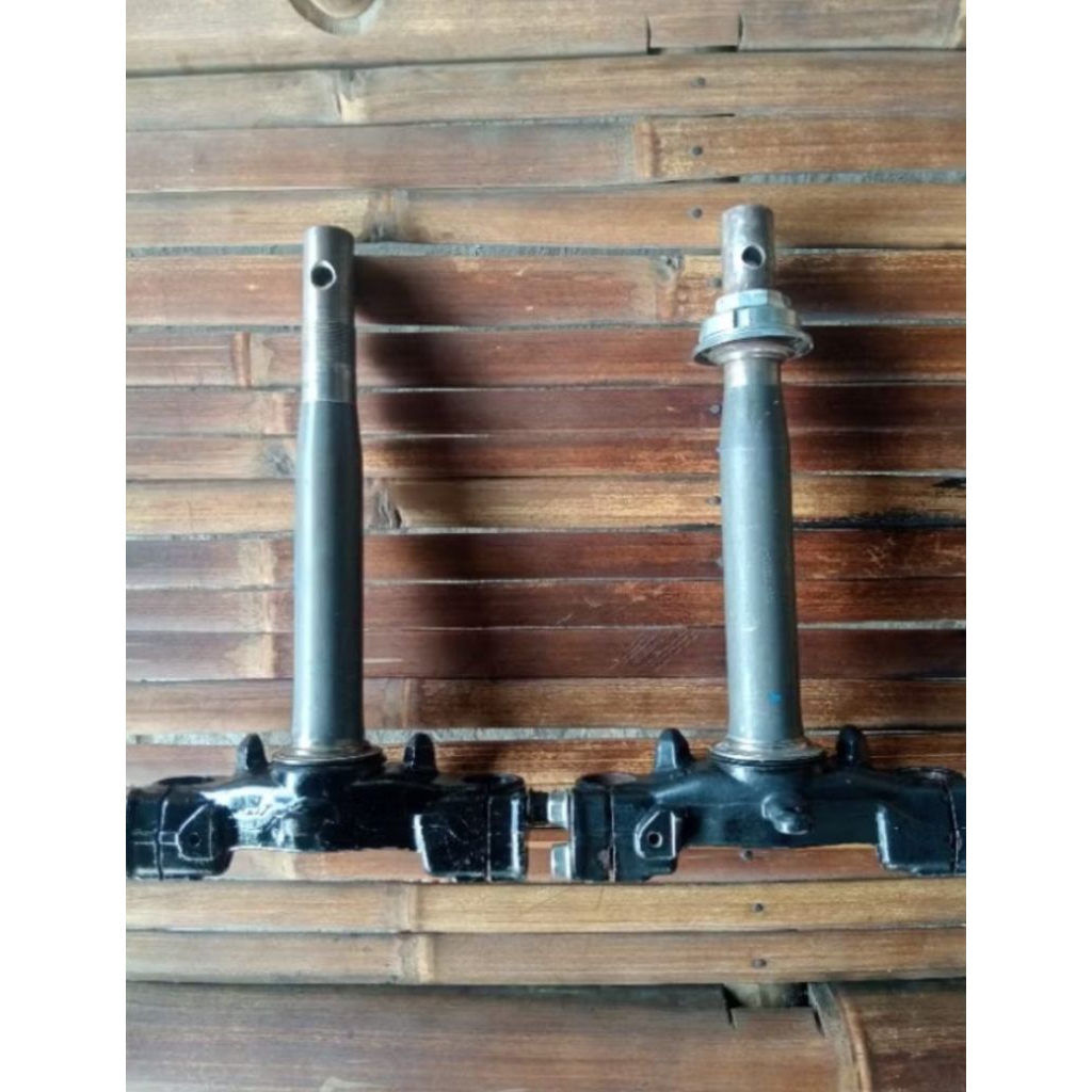 SEGITIGA VARIO 125/150 OLD SEKEN ORIGINAL COPOTAN