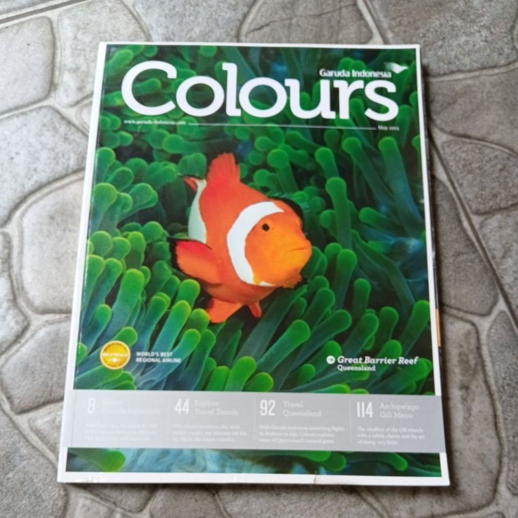 BUKU GARUDA INDONESIA COLOURS MAY 2013.