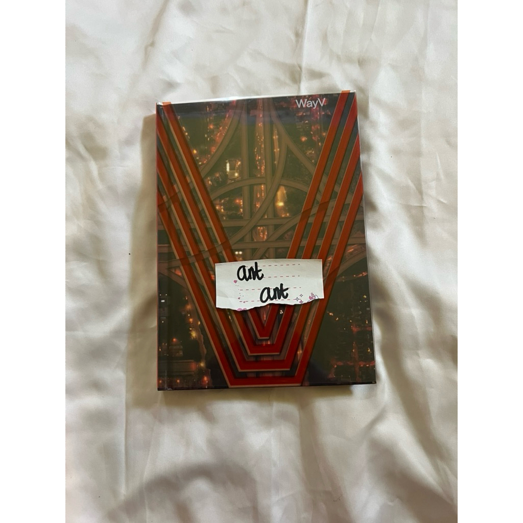 ALBUM ONLY WAYV KICK BACK HITCHHIKER VERSI