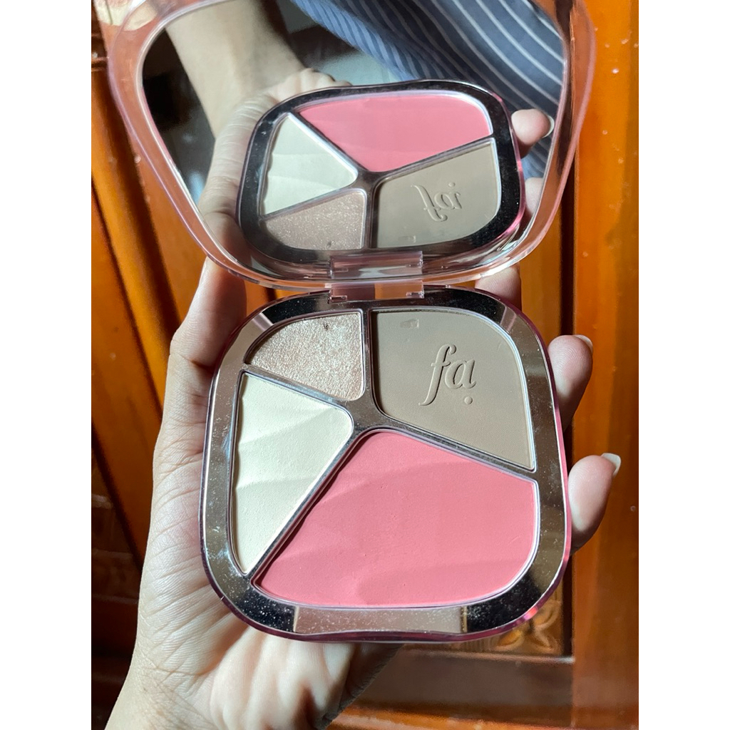 PRELOVED | [NEW]FOCALLURE Face Palette Multi-Use Blush Contour Highlighter Natural High Pigmented Bl
