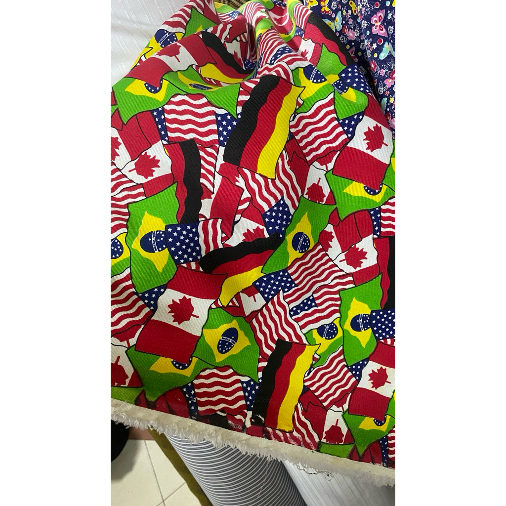 kain denim motif bendera