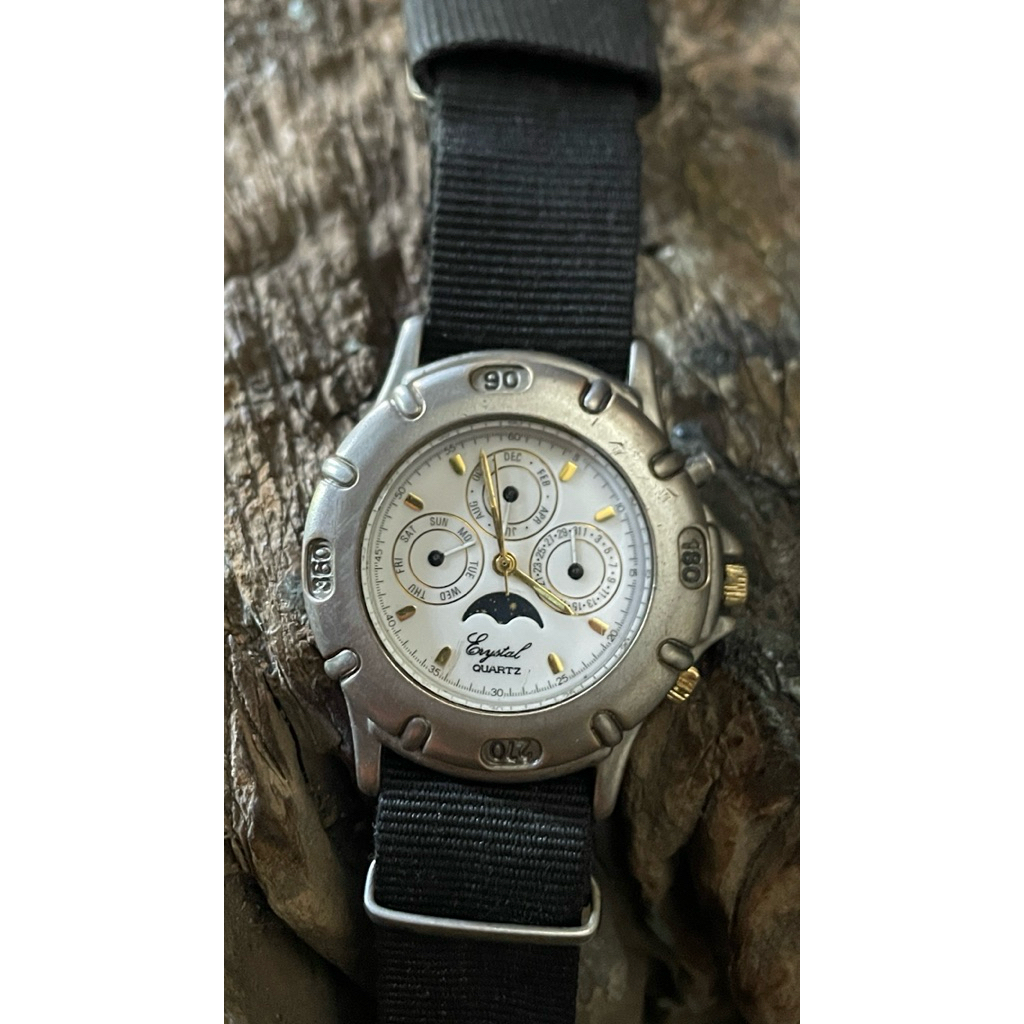 Vintage Chrystal Quartz Moonphase Elegant Classic Watch