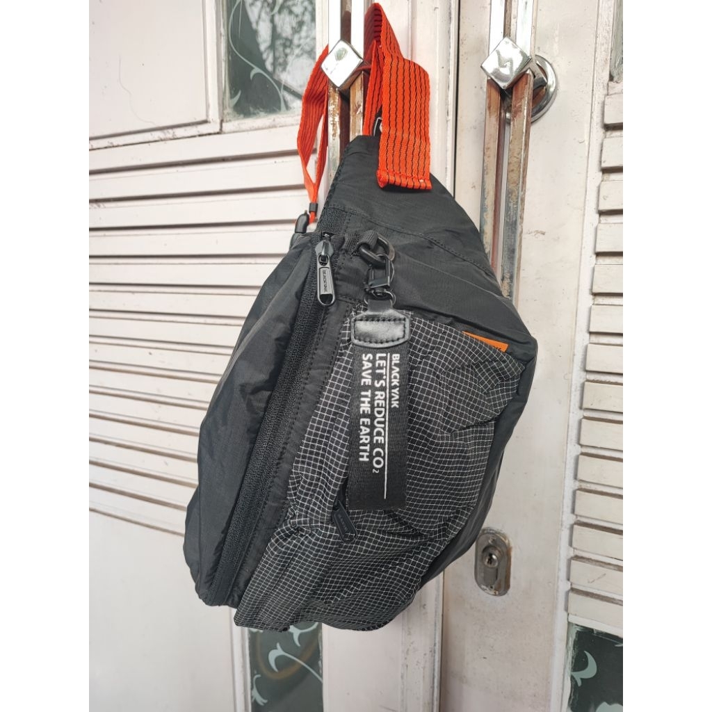 tas waist bag Black Yak / blackyak