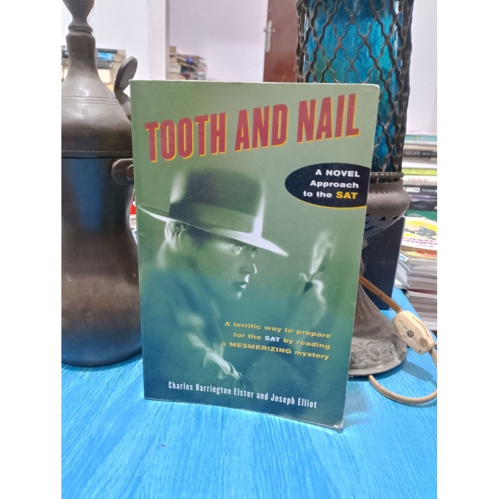 novel bhs inggris Tooth And Nail by Charles Harrington Elster dan Joseph Elliot bekas/ori