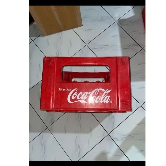 Krat Cocacola Merah Bekas
