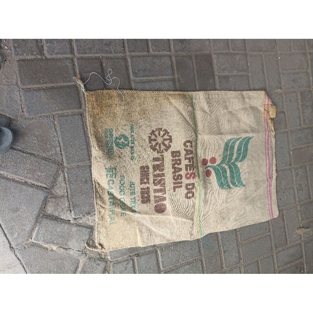 karung goni bekas kopi brazil isi 10