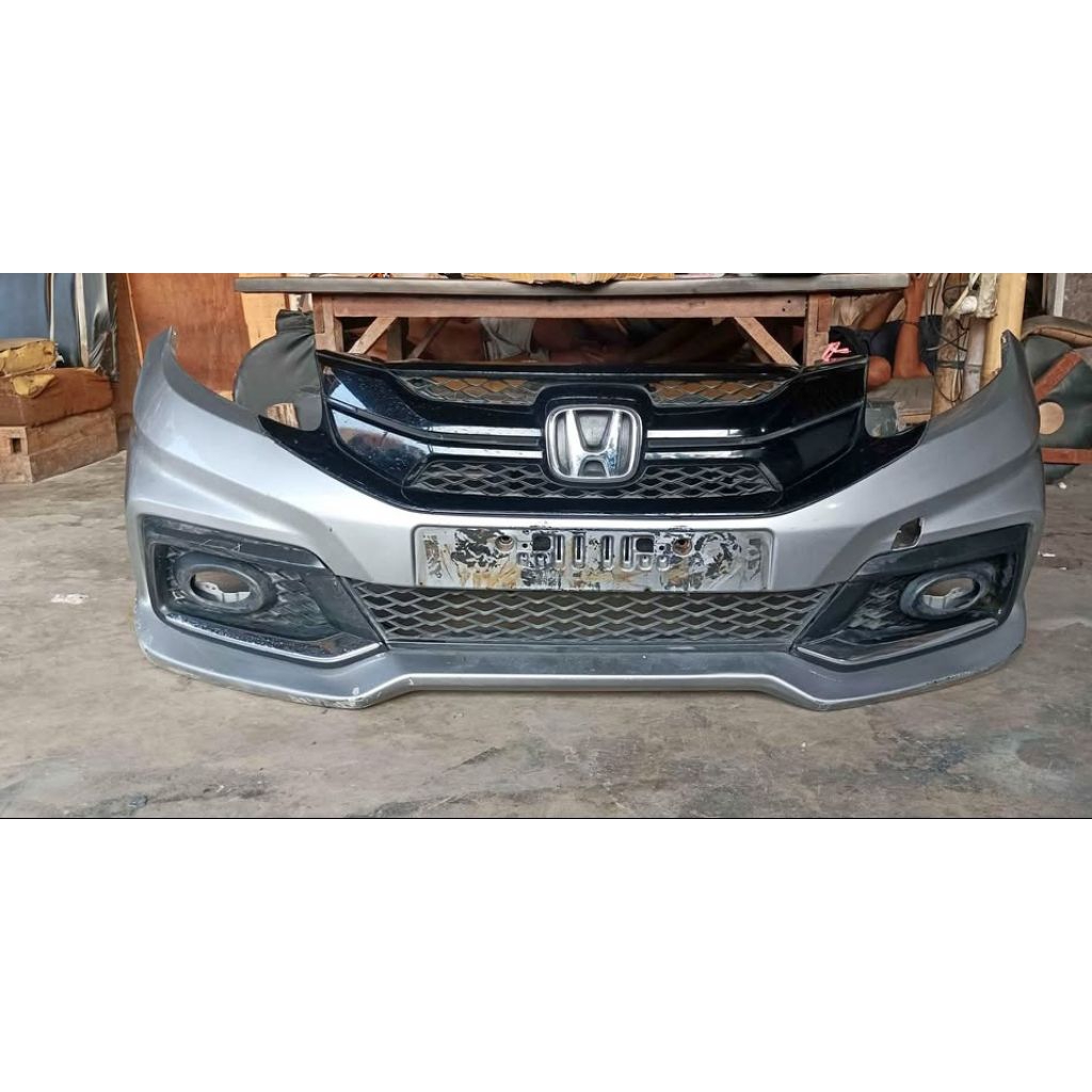 bumper bemper depan set mobilio rs old original black grill