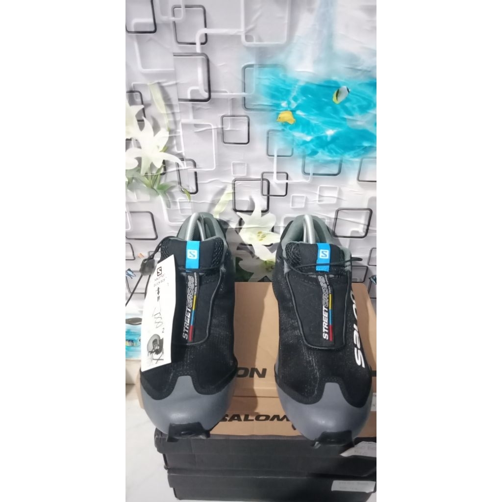 sepatu sneakers dan naik gunung dan santai size 46