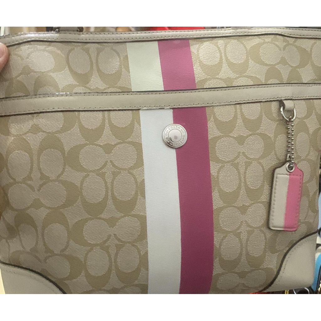 PL Tote Coach