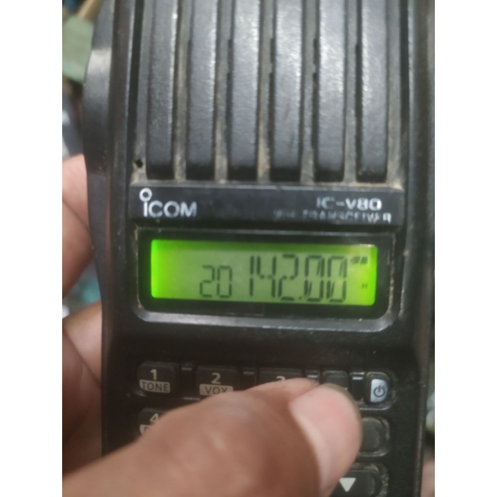 ht icom ic v80 VHF.